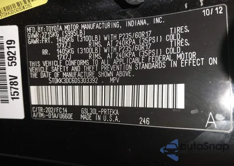 2013 Toyota Sienna Le V6 8 Passenger z USA, uszkodzony, nr VIN 5TDKK3DC6DS303392